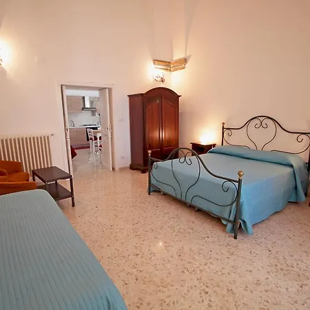Gd Case -castello Aragonese-